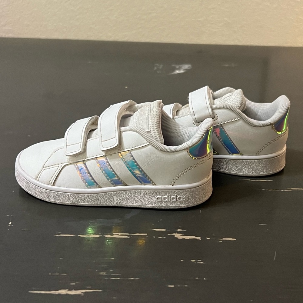 Adidas - Iridescent Grand Court 2.0 - Size Toddler 9